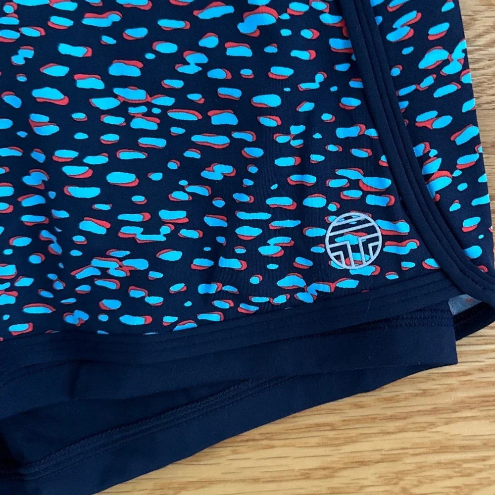 Tory Burch Sport NWOT Spotted Skort (M)